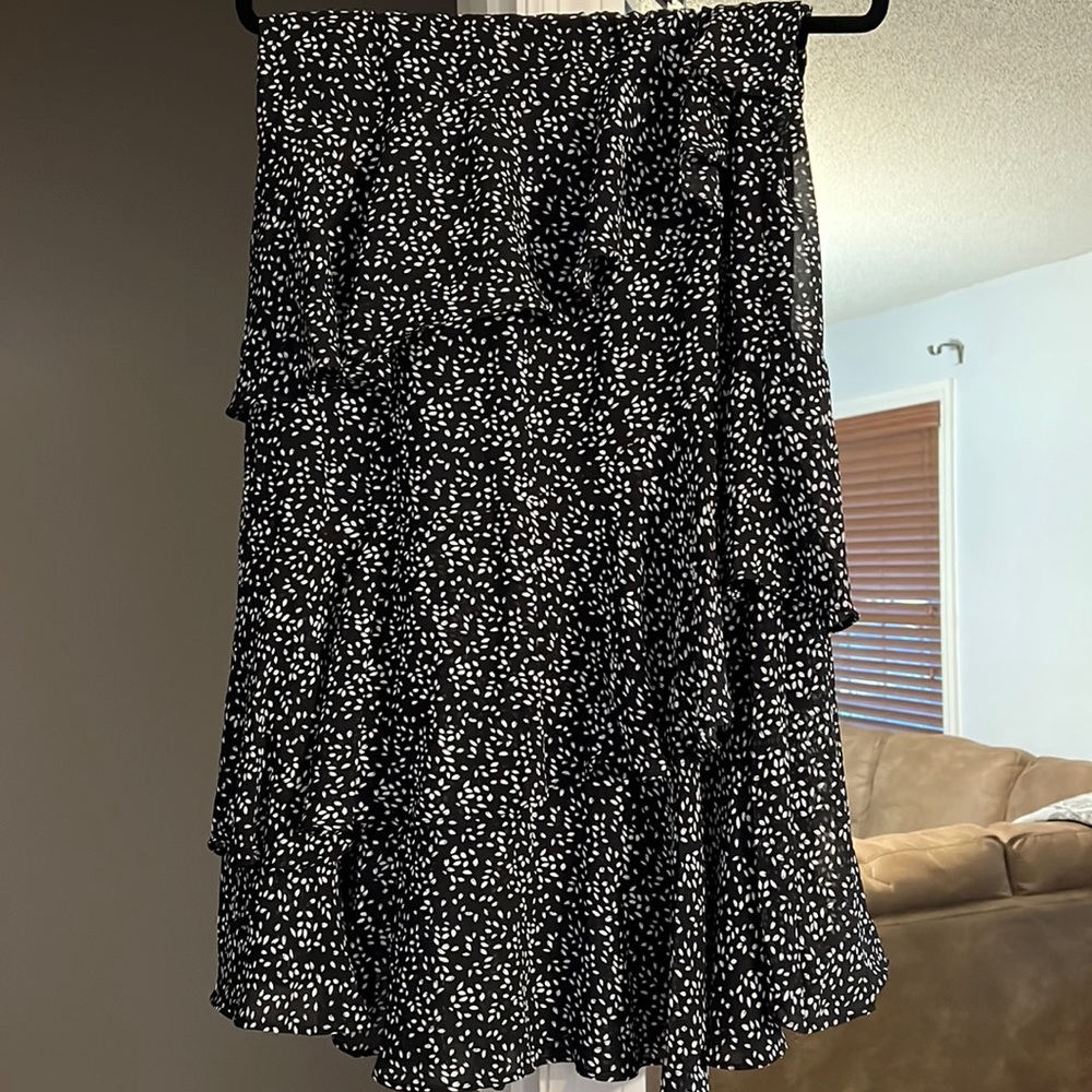 Black + White midi skirt with elastic waistband
